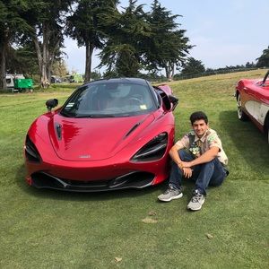 Meet your Posher, Aaron